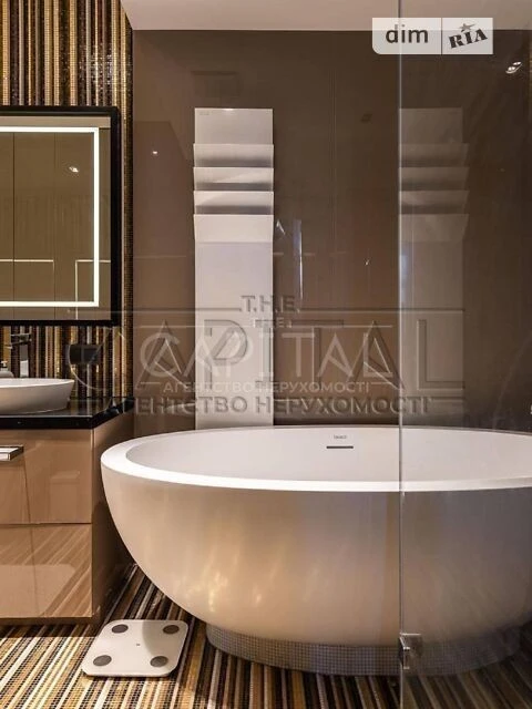 Продаж 3к квартири 120 кв. м на вул. Андрія Верхогляда • ID