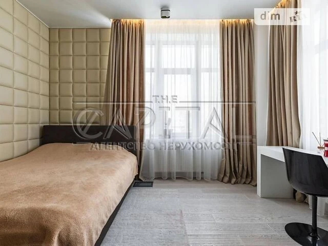Продаж 3к квартири 120 кв. м на вул. Андрія Верхогляда • ID