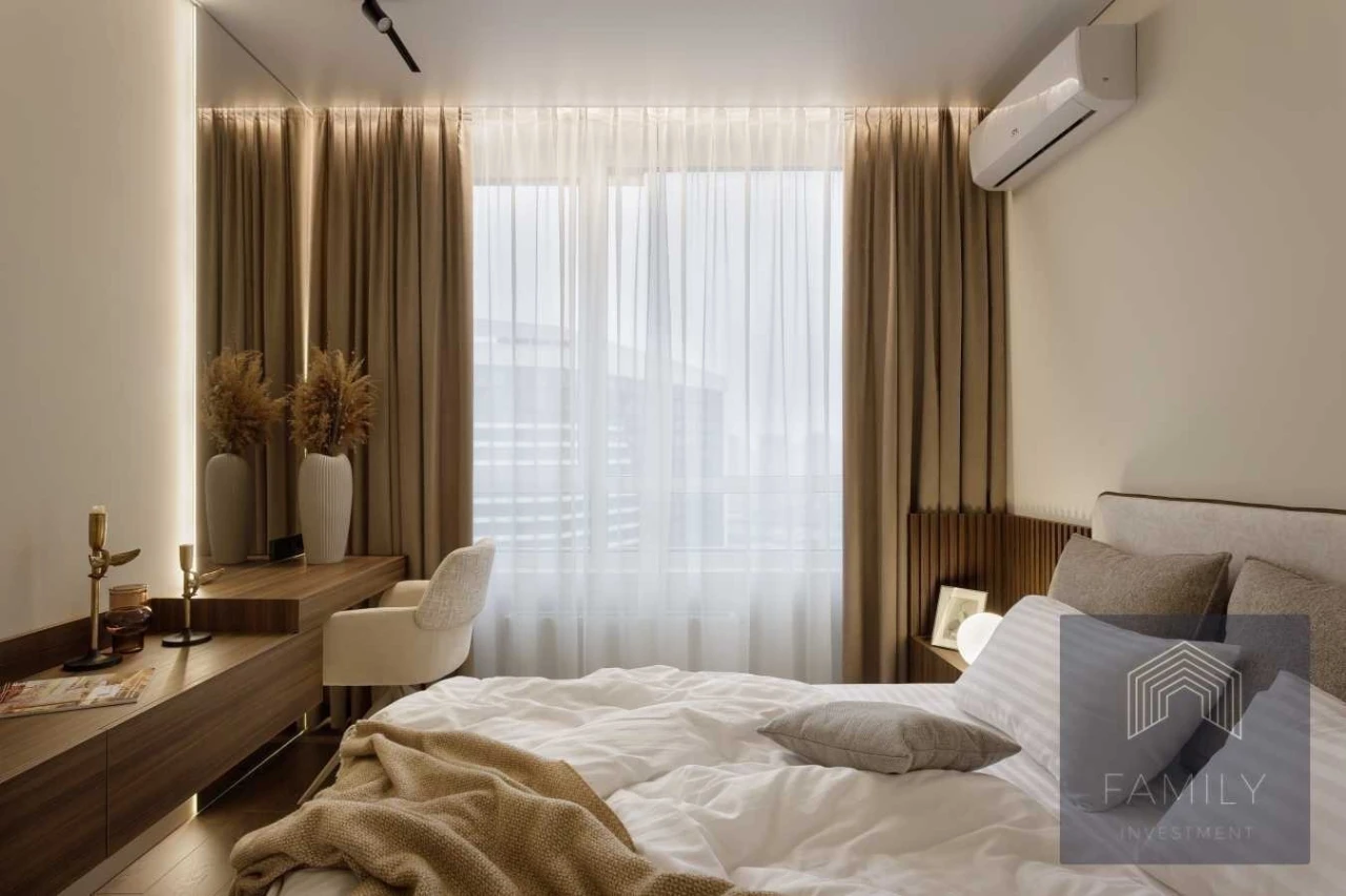 Sale of a 2-room apartment of 84 m², Dniprovskaya embankment, 15Zh