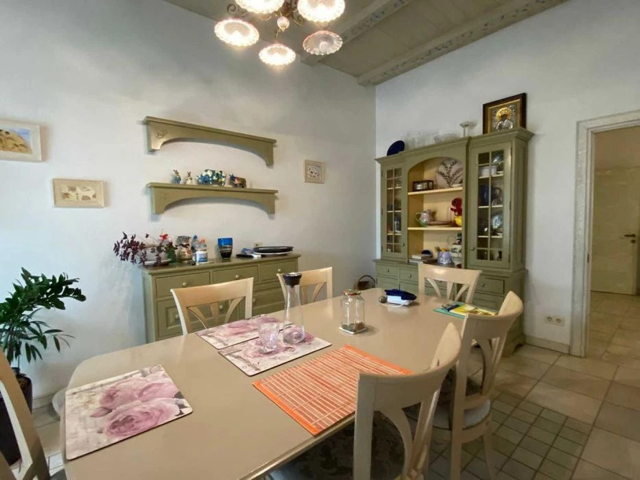 SINGLE-STOREY house for sale in Sauvignon, 12.5 hundred