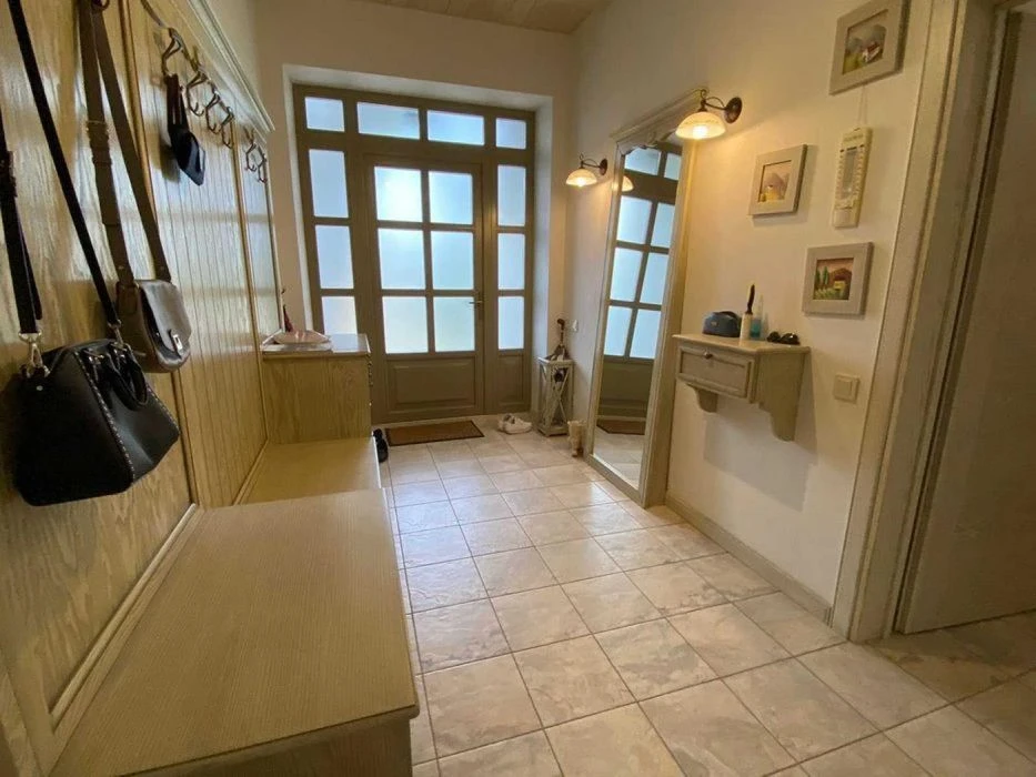 SINGLE-STOREY house for sale in Sauvignon, 12.5 hundred