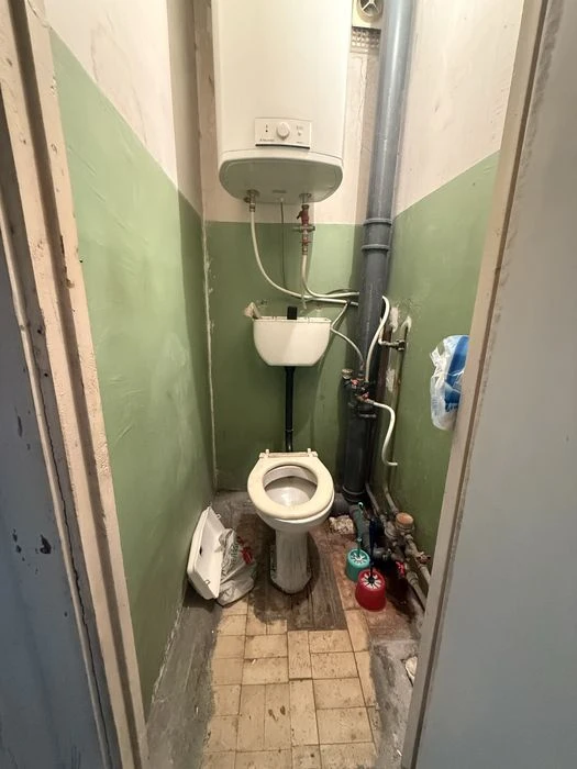 Продам 4 комн кв Набережная Победы