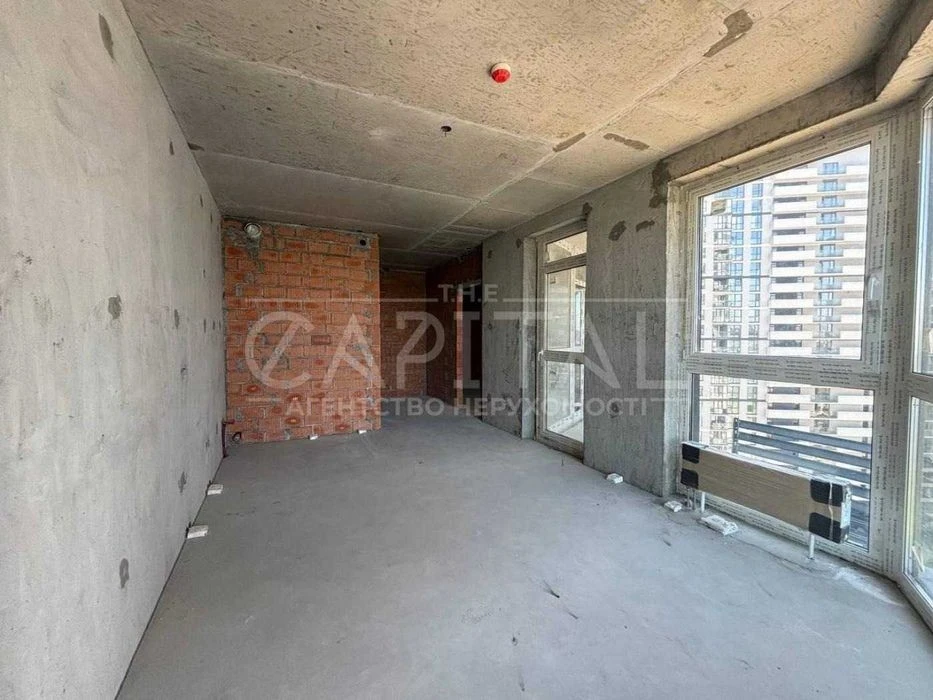 I am selling a 54.3m2 apartment with a view of the Dnieper in the Zarichny residential complex, price