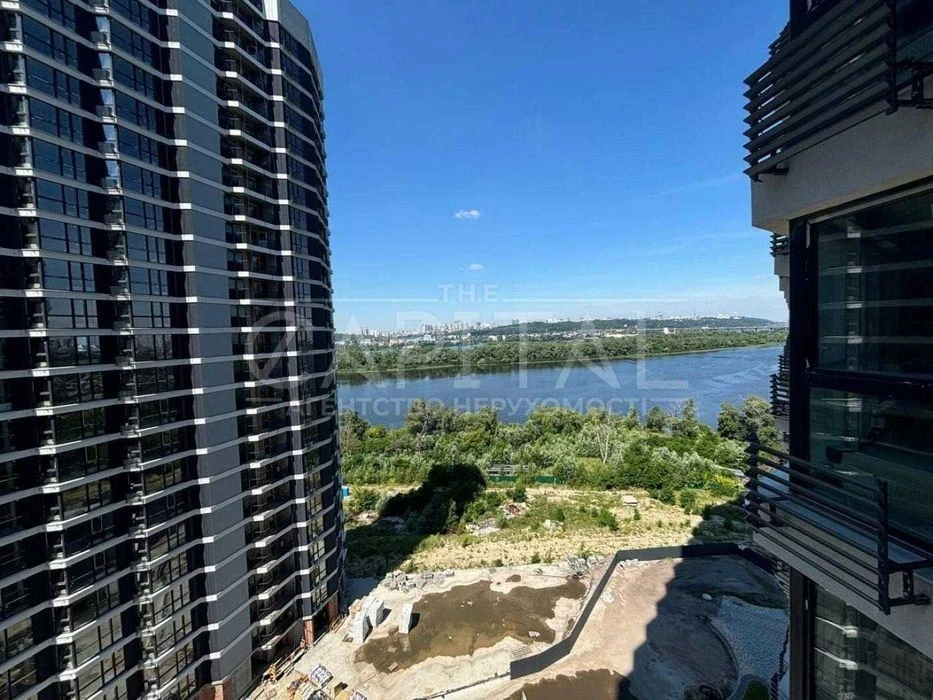 I am selling a 54.3m2 apartment with a view of the Dnieper in the Zarichny residential complex, price