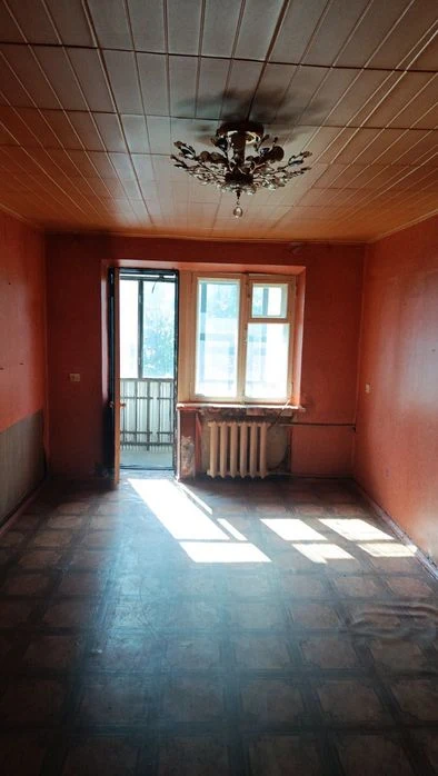Продам квартиру м. Запоріжжя, вул. Космічна, 3. (1к кв)