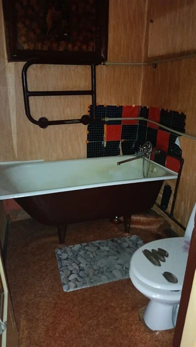 Продам квартиру м. Запоріжжя, вул. Космічна, 3. (1к кв)
