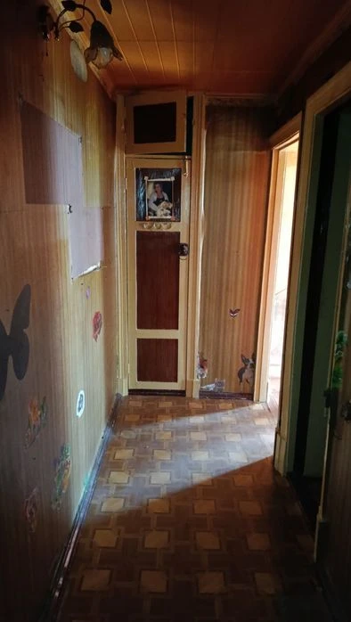 Продам квартиру м. Запоріжжя, вул. Космічна, 3. (1к кв)