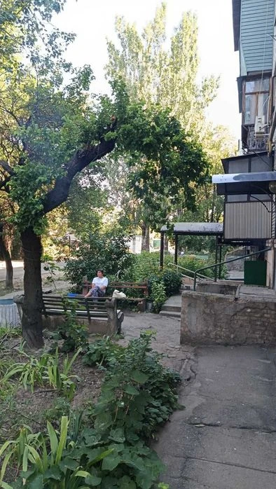 Продам квартиру м. Запоріжжя, вул. Космічна, 3. (1к кв)