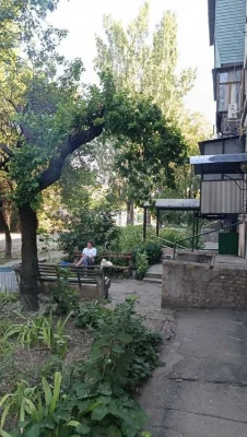 Продам квартиру м. Запоріжжя, вул. Космічна, 3. (1к кв)
