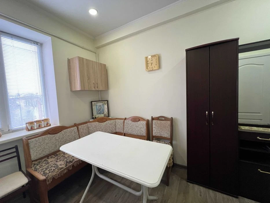Сталинка на Ат. Головатого с ремонтом, 35м
