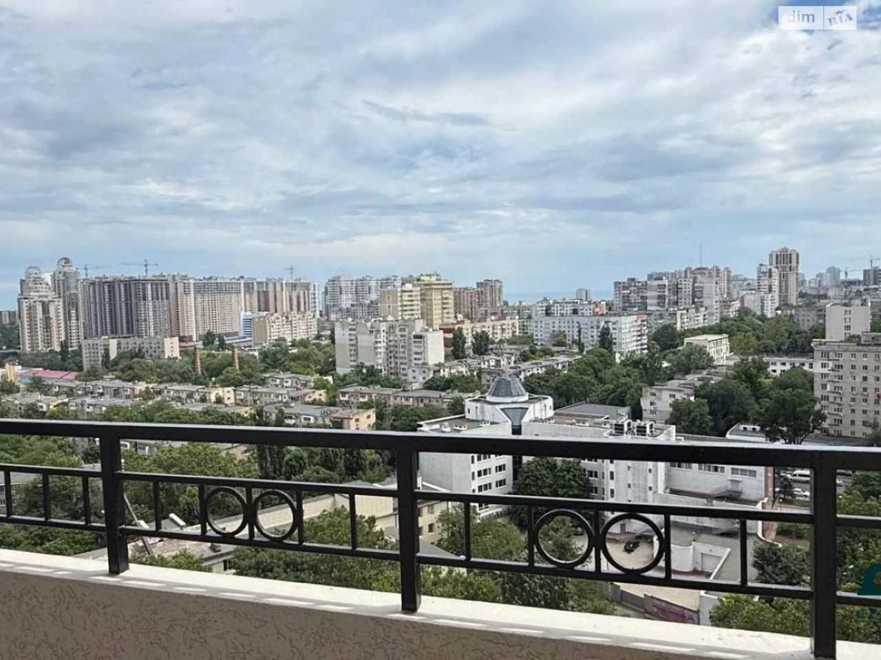 Продажа квартир Приморский.