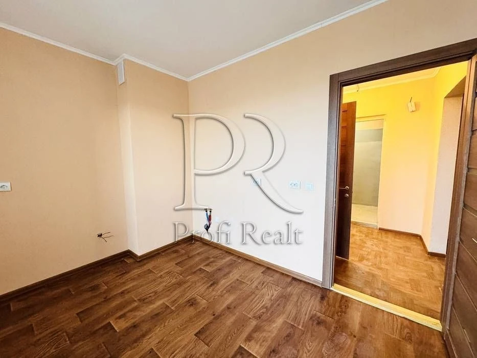 For sale 73kV residential complex Navigator Navigator Yaskravyi Obolon Varshavsk