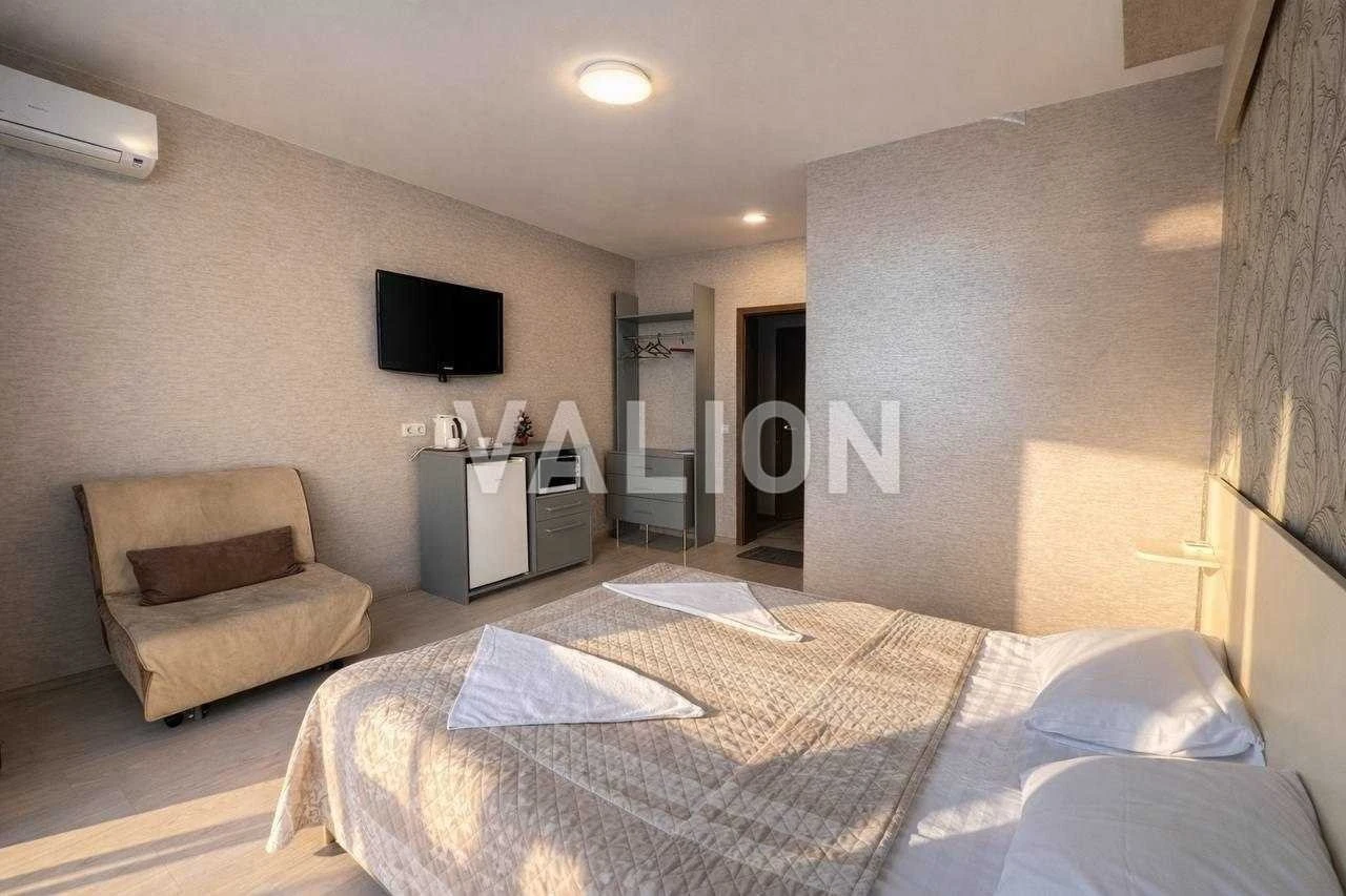 Sale of 2-room apartment 69.5 m², Mykhaila Donts Street, Dra