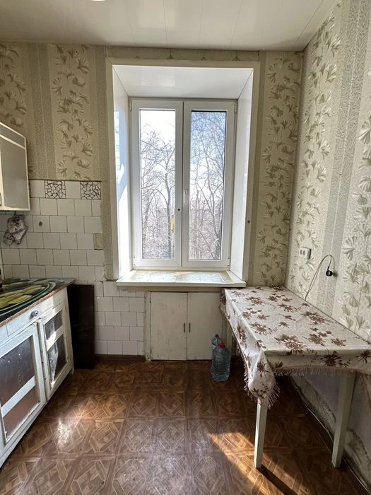 Продаж 2-к повнометражної квартири