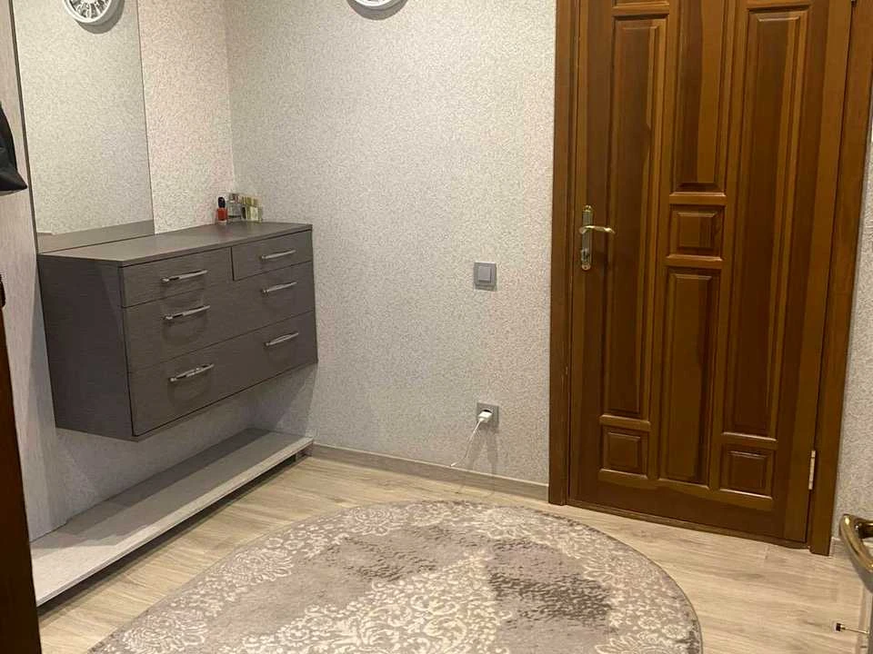 Apartment. Kyiv, Degtyarevska Street.