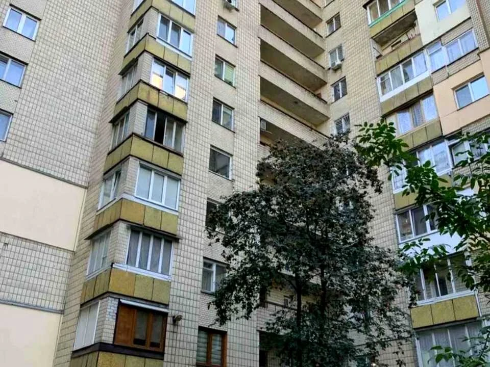 Apartment. Kyiv, Degtyarevska Street.
