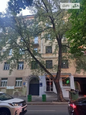 Продаж кімнати 19.4 кв. м на вул. Олеся Гончара 82 • ID 3350