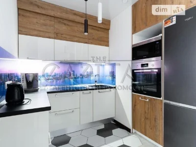 For sale 1-room apartment 50 sq. m. on Dragomanova Street 2 • ID 34552