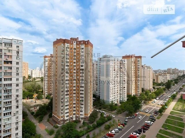 For sale 1-room apartment 50 sq. m. on Dragomanova Street 2 • ID 34552