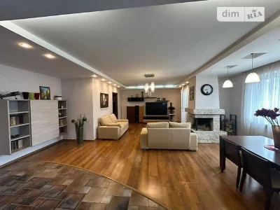 Sale of 3-room apartment 141.5 sq. m. on Yevhena Sverstyuka St. 52B