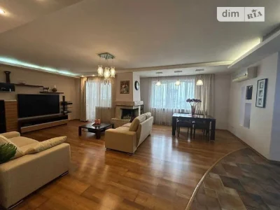 Sale of 3-room apartment 141.5 sq. m. on Yevhena Sverstyuka St. 52B