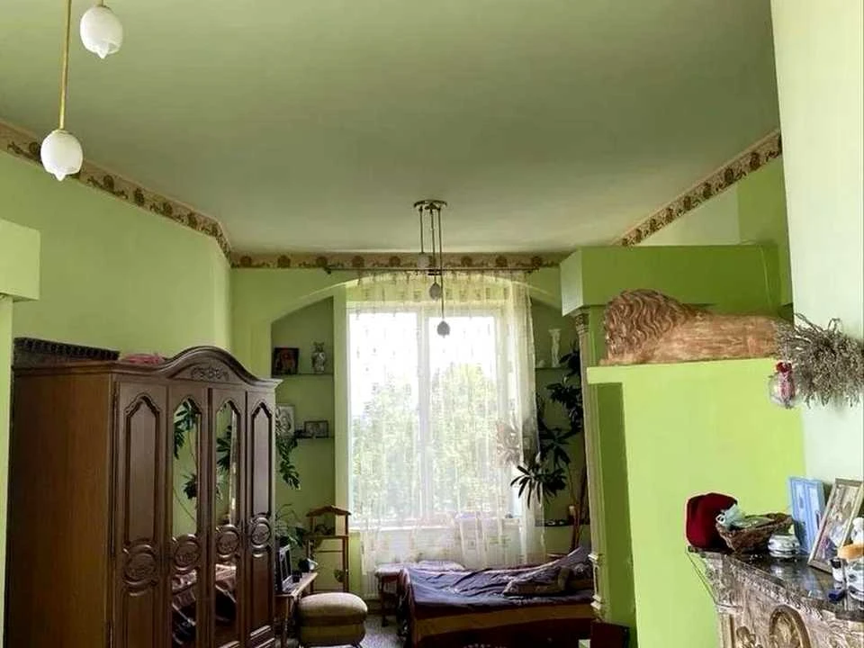 Apartment. Lviv, Cardinal Huzar St. (Tolstoy Leo)