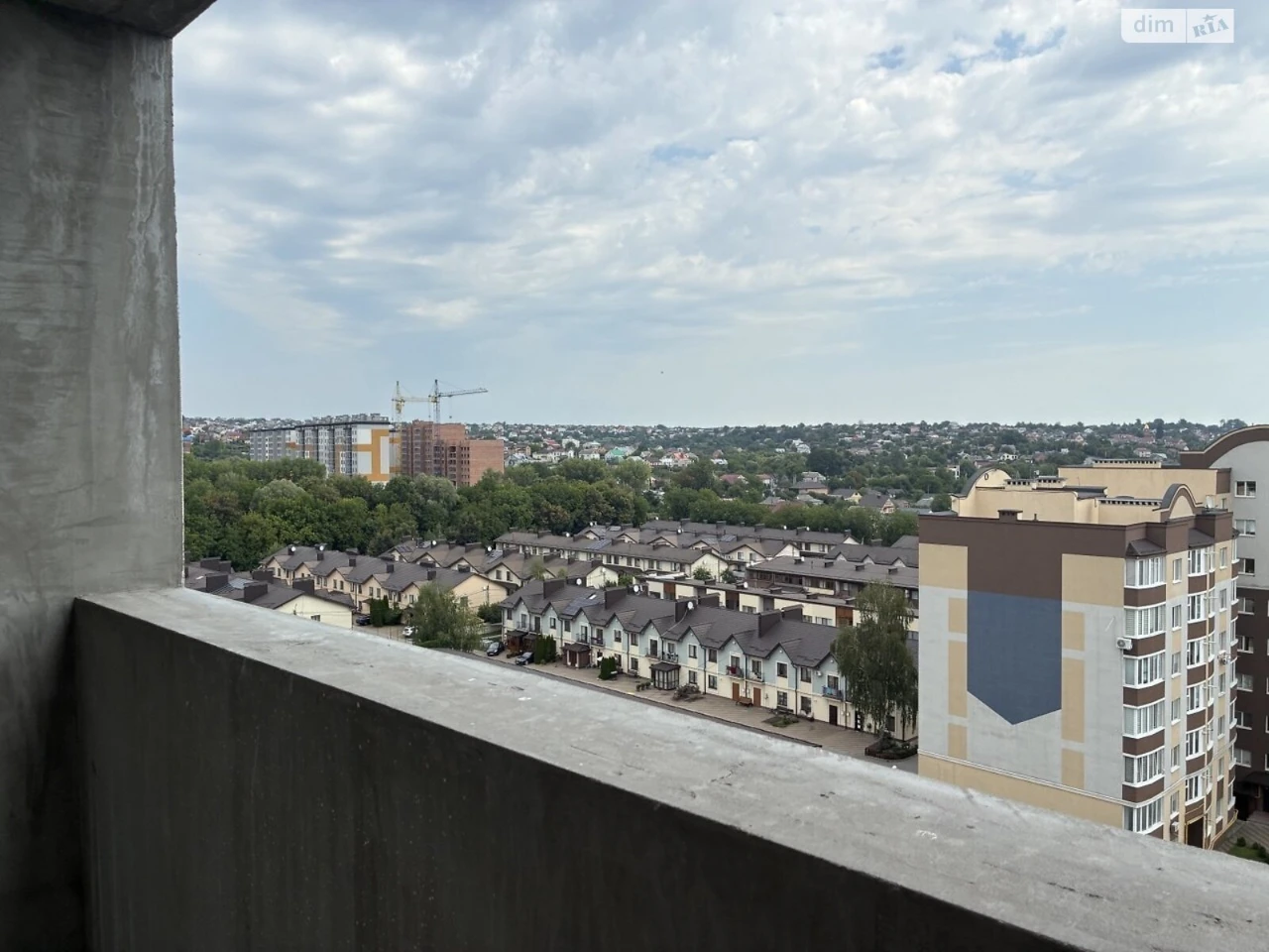 Продаж Квартира Виставка