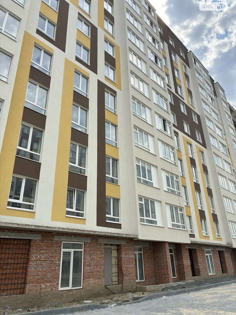Продаж Квартира Виставка