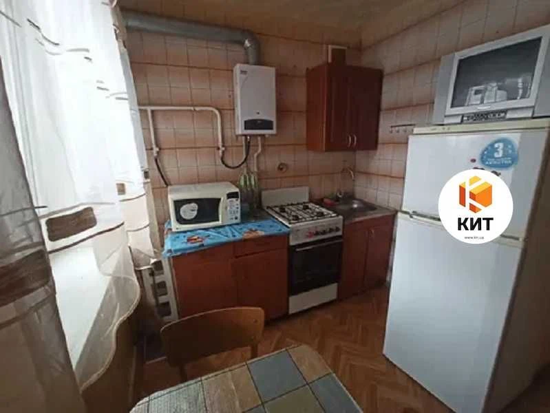 1 room. 33 sq. m., Kholodna Gora (Terikhovskaya St., Kholodna Gora metro station) 1