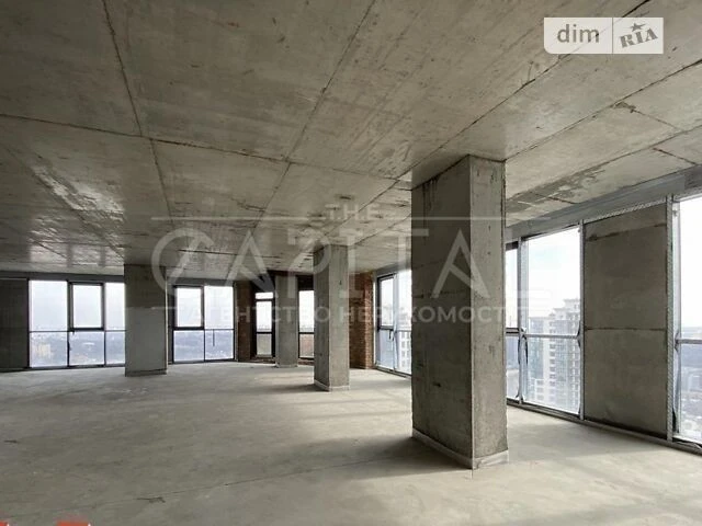 Sale of 4-room apartment 176 sq. m. on Andriy Verkhoglyada St. 4B •