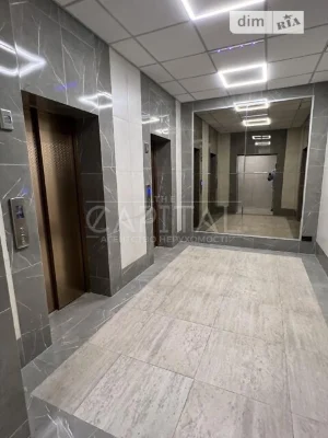 Sale of 4-room apartment 176 sq. m. on Andriy Verkhoglyada St. 4B •