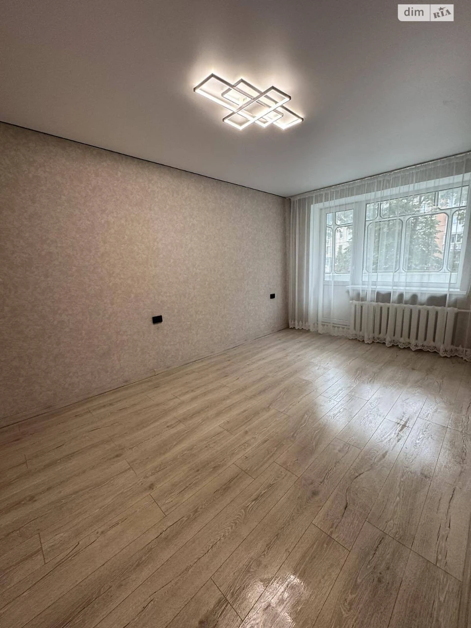 Продаж Квартира Виставка