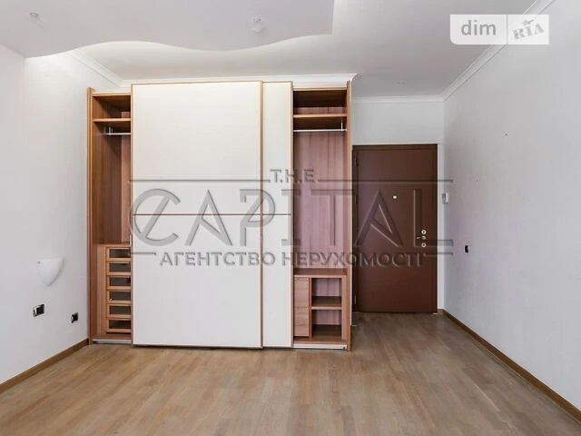 Sale of a 5-room apartment of 200 sq. m. on Bulvarno-Kudryavska Street 13