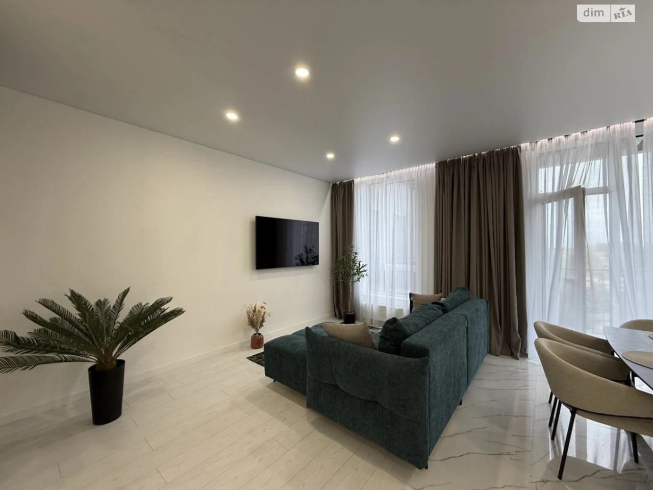Long-term Rental Apartment Sredniy Fontan