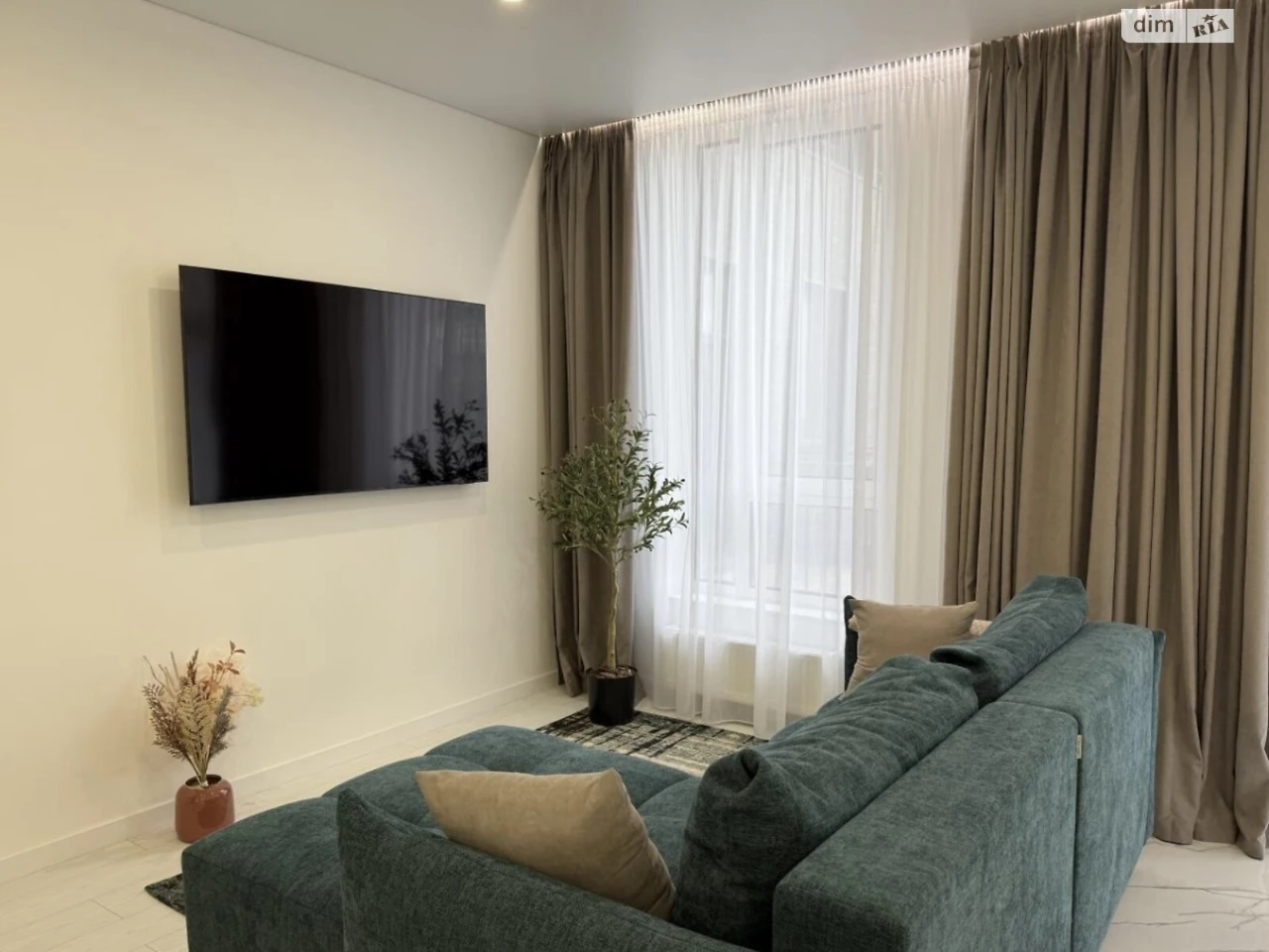 Long-term Rental Apartment Sredniy Fontan