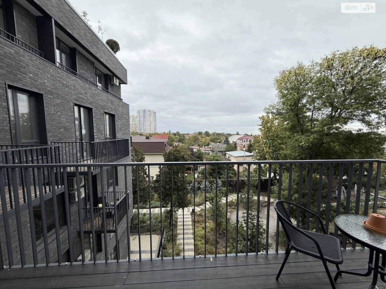 Long-term Rental Apartment Sredniy Fontan