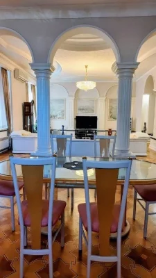 For sale center Gogol 11 4-room / 200m2 GAZ low floor