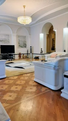 For sale center Gogol 11 4-room / 200m2 GAZ low floor