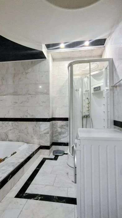 For sale center Gogol 11 4-room / 200m2 GAZ low floor
