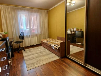 Apartment. Kyiv, Petra Hryhorenka Avenue.