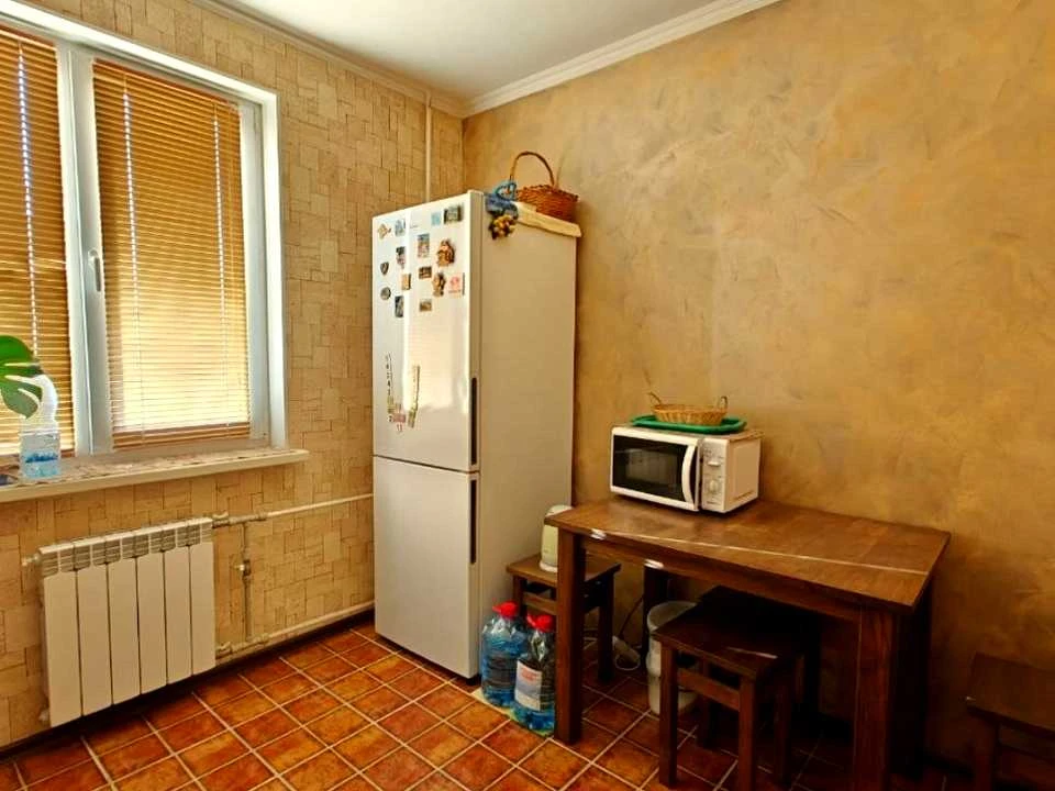 Apartment. Kyiv, Petra Hryhorenka Avenue.