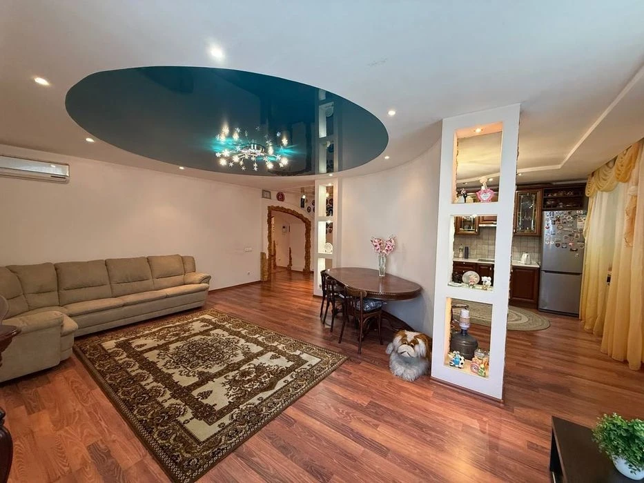 I will sell a 2-room apartment in Kedryna residential complex Sozidatel Kirpych