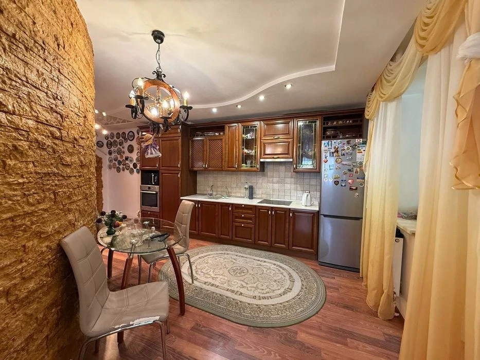 I will sell a 2-room apartment in Kedryna residential complex Sozidatel Kirpych