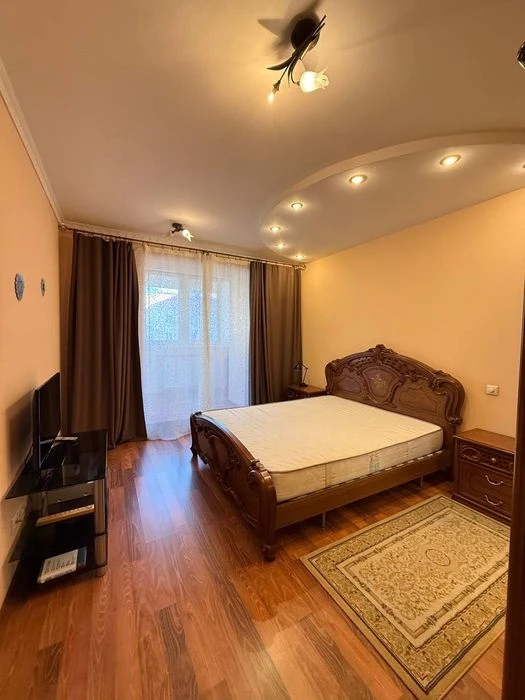 I will sell a 2-room apartment in Kedryna residential complex Sozidatel Kirpych