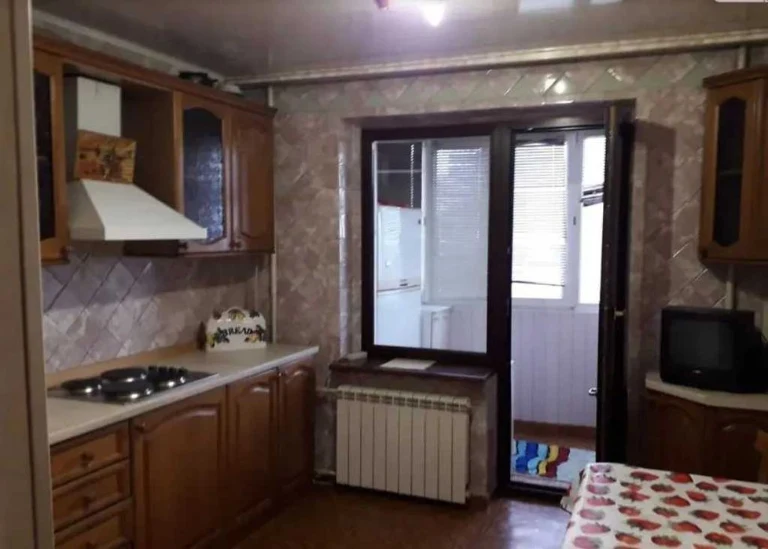 Продам видовую 2 комнатную квартиру на Солнечном ж/м