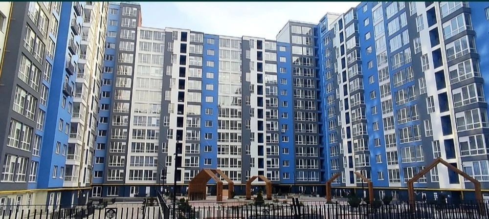 2 кімнатна ЖК Княгинин (Обмін на машину) Центр