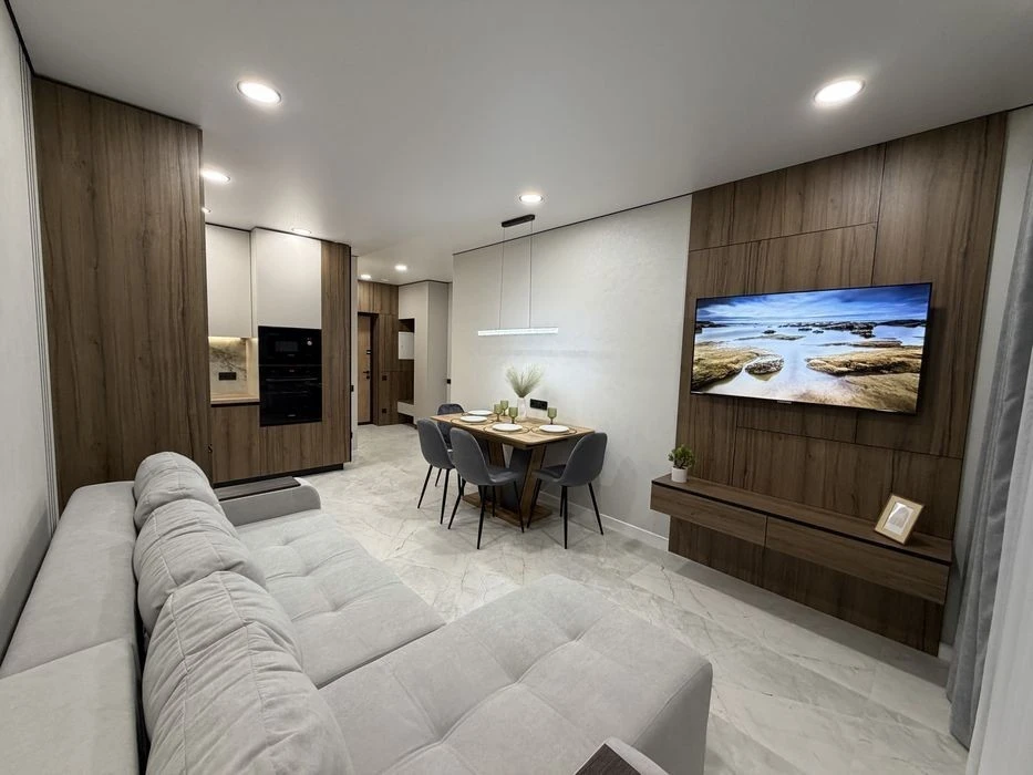 44 м Продаж 1- кімнатної квартири ТОП Дизайнеський ремонт Жк