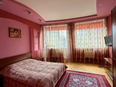 Квартира. Рівне, Князя Володимира вул.