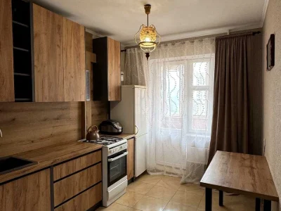 Квартира. Рівне, Романа Шухевича вул.