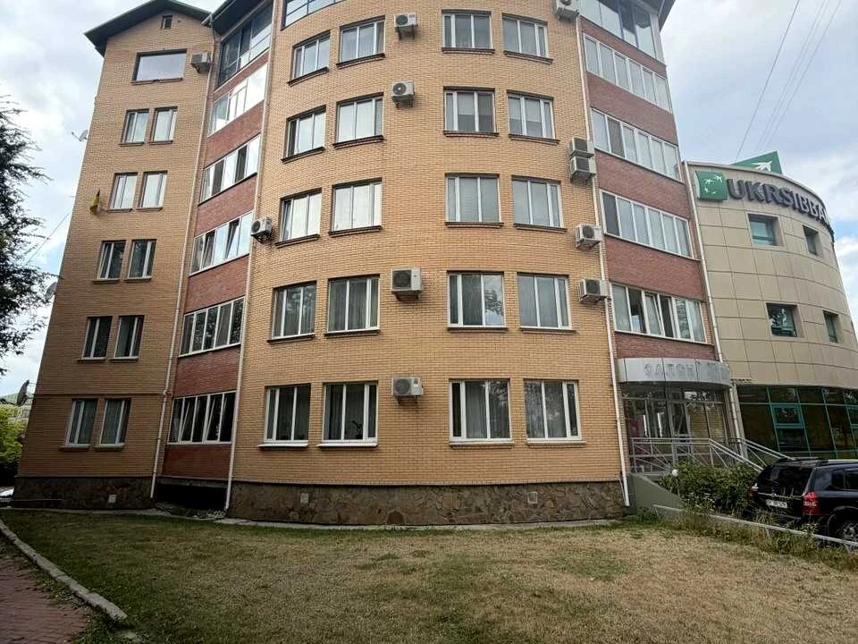 Квартира. Рівне, Князя Володимира вул.
